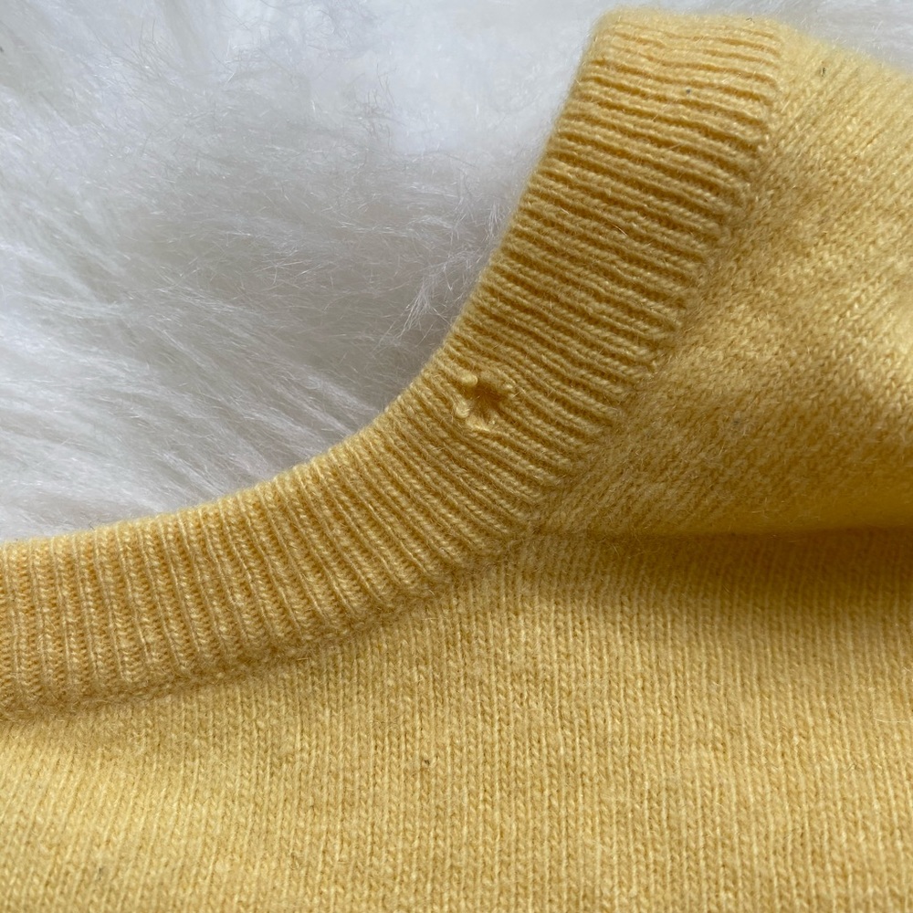 Cashmere Sweater - Picture 4 of 5